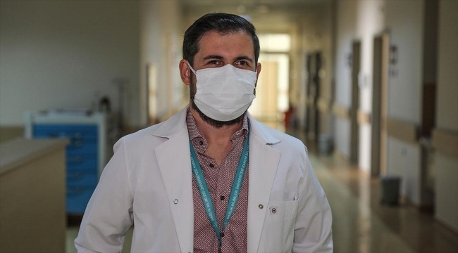 Acil Tıp Asistan Hekimi Dr. Ahmet Erdur: Tulumun içinde 1 saat, bize 20 saat gibi Acil Tıp Asistan Hekimi Dr. Ahmet Erdur: Tulumun içinde 1 saat, bize 20 saat gibi