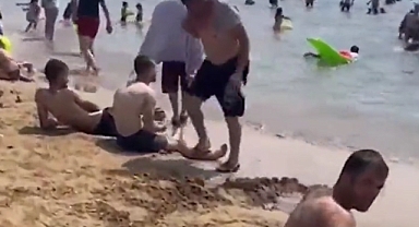 Suriye değil, Mersin plajı! (Videolu Haber)